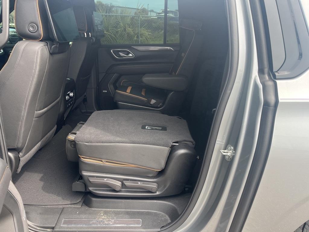 used 2024 GMC Yukon XL car, priced at $71,899