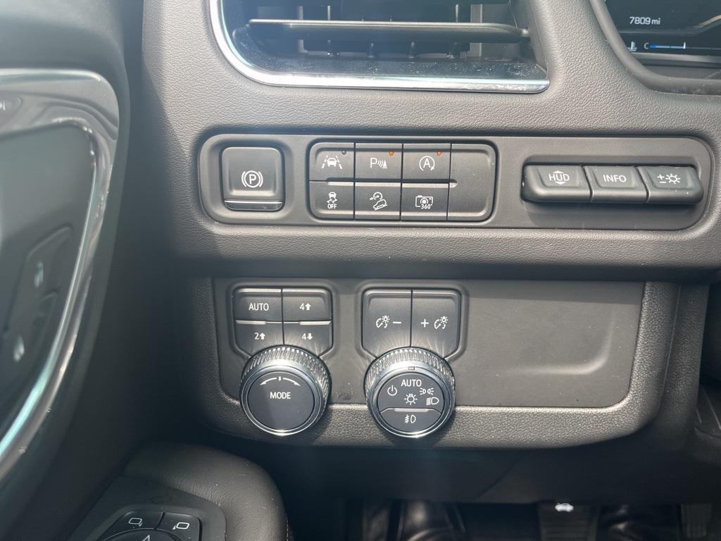 used 2024 GMC Yukon XL car, priced at $71,899