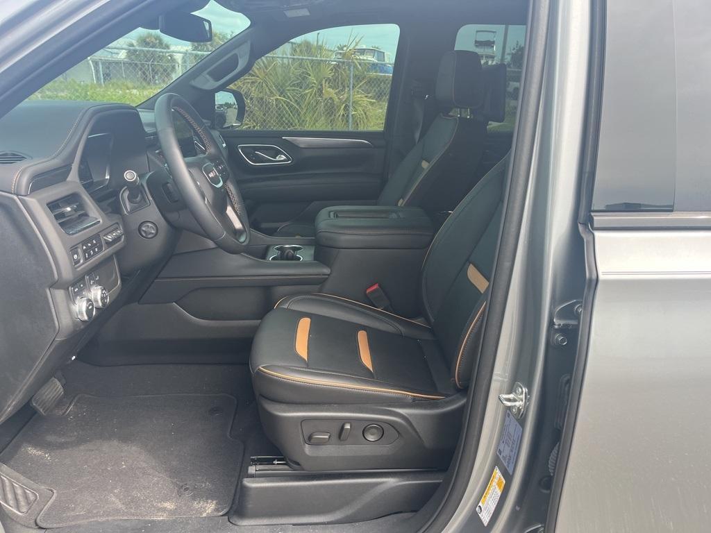 used 2024 GMC Yukon XL car, priced at $71,899