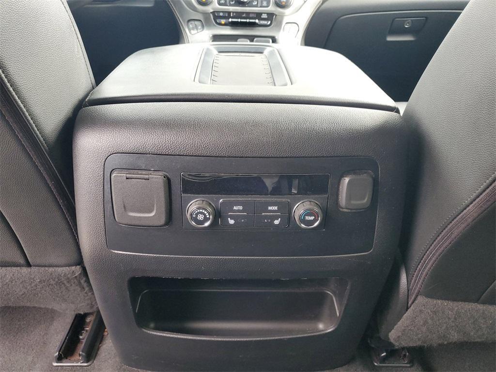 used 2019 GMC Yukon XL car, priced at $25,899