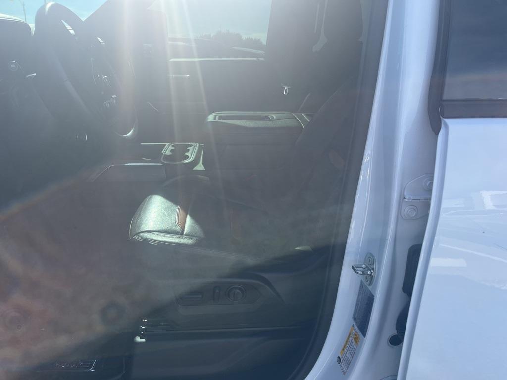 used 2022 GMC Sierra 2500 car, priced at $59,899