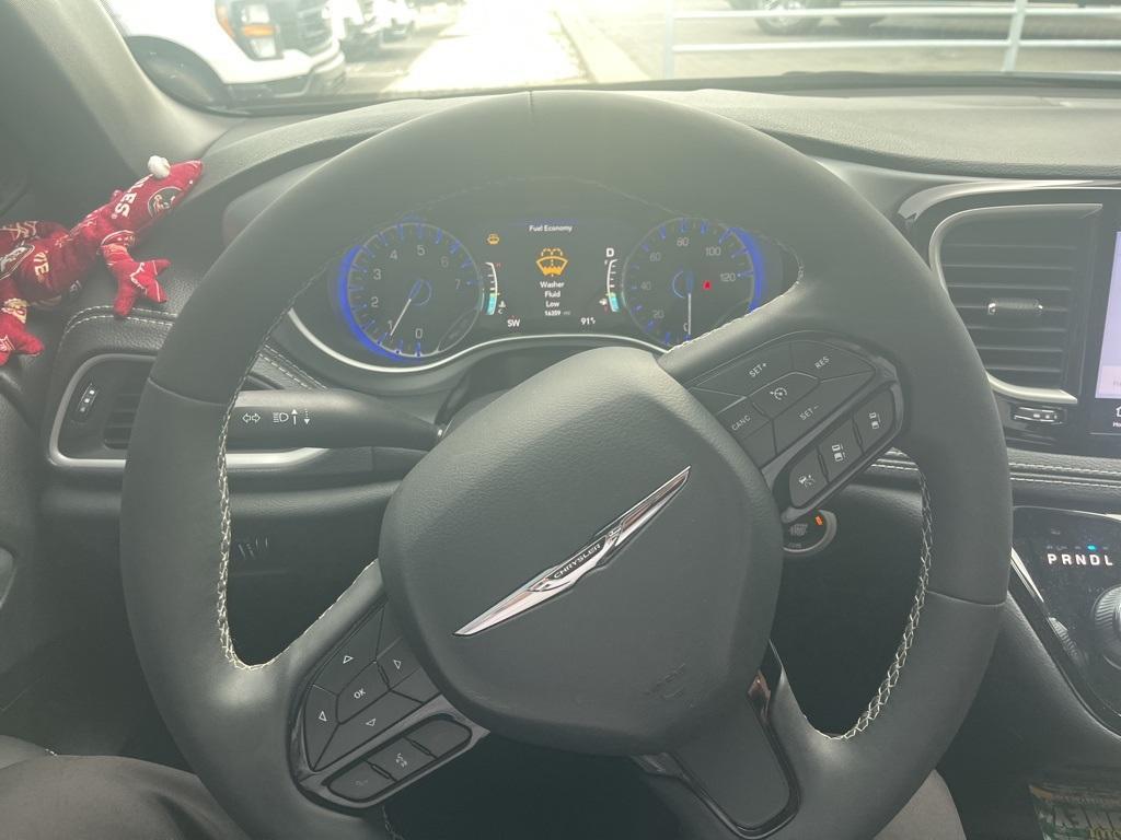 used 2024 Chrysler Pacifica car, priced at $33,399