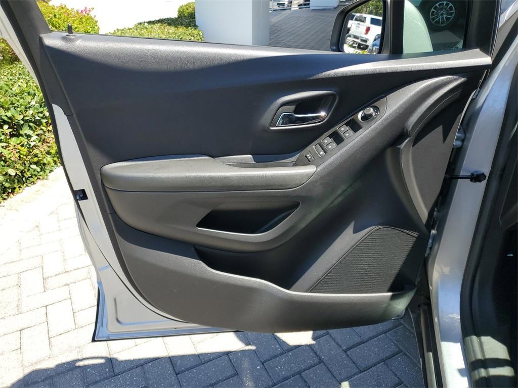 used 2022 Chevrolet Trax car, priced at $17,799