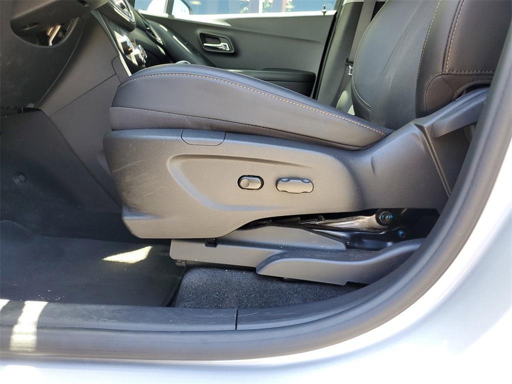 used 2022 Chevrolet Trax car, priced at $17,799