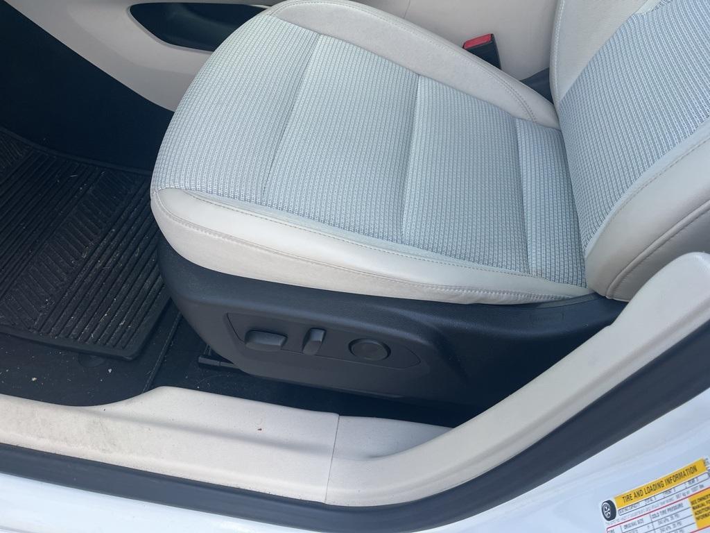 used 2021 Buick Envision car, priced at $20,999