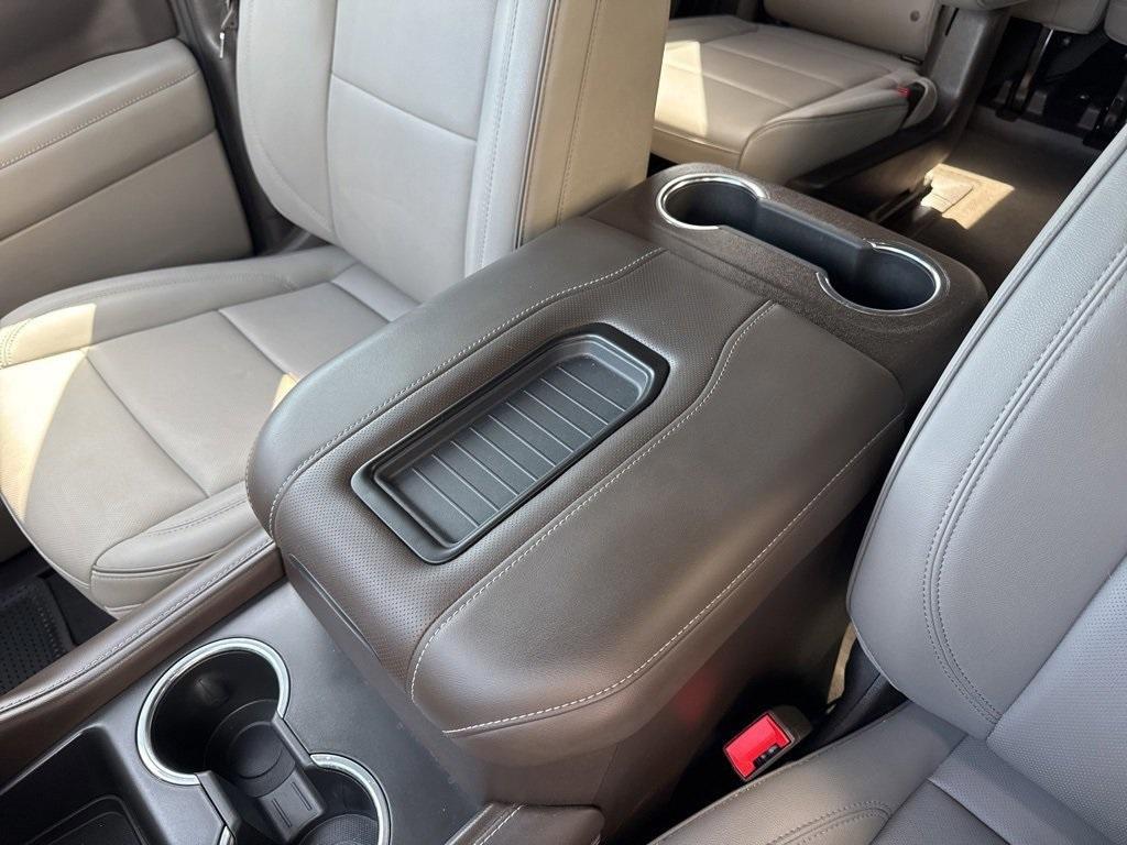 used 2022 GMC Yukon car, priced at $50,999