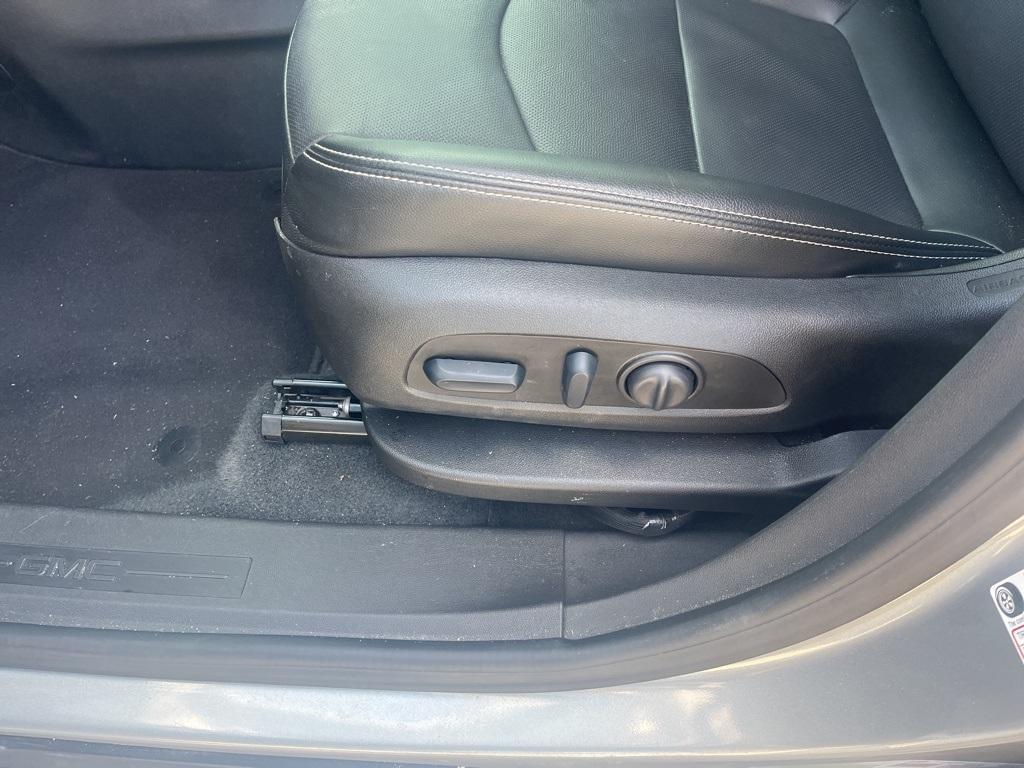 used 2024 GMC Terrain car, priced at $26,999