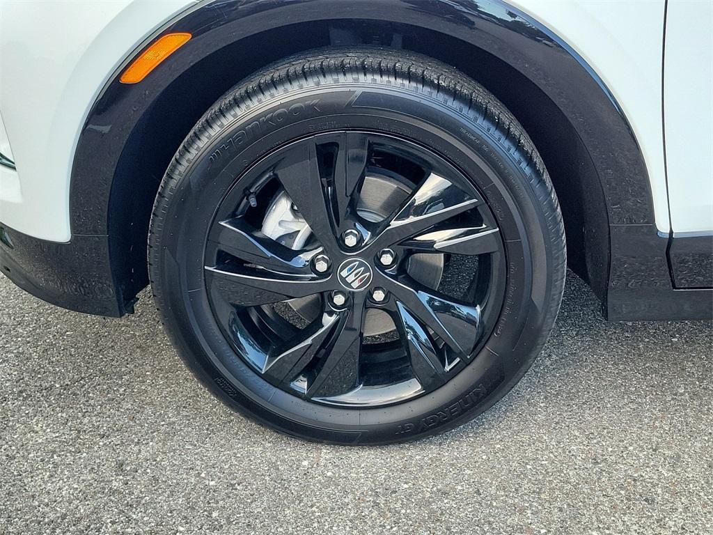 used 2025 Buick Encore GX car, priced at $25,799