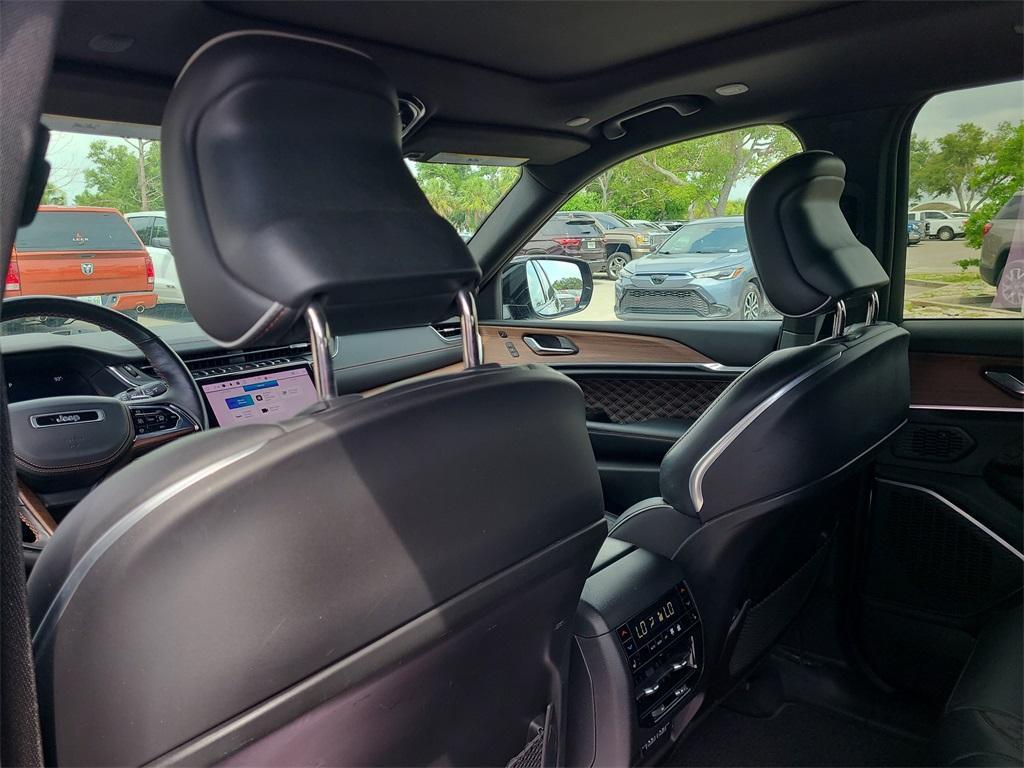 used 2022 Jeep Grand Cherokee car, priced at $39,499