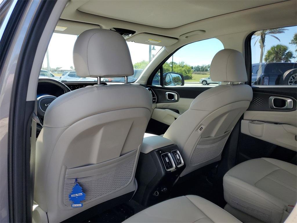 used 2023 Kia Sorento car, priced at $26,399