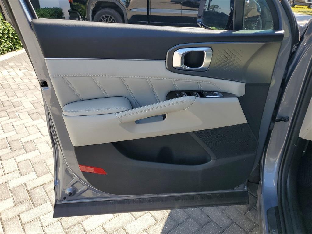 used 2023 Kia Sorento car, priced at $26,399