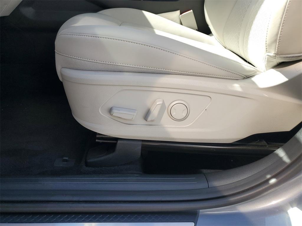 used 2023 Kia Sorento car, priced at $26,399