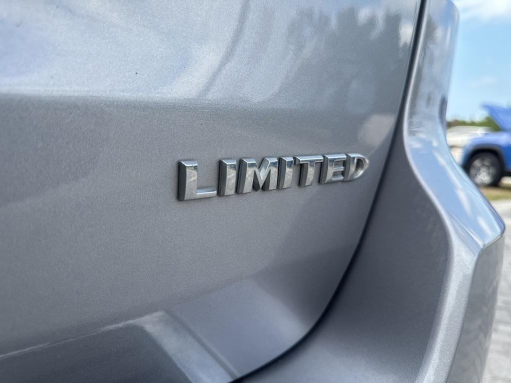 used 2019 Jeep Grand Cherokee car, priced at $19,899
