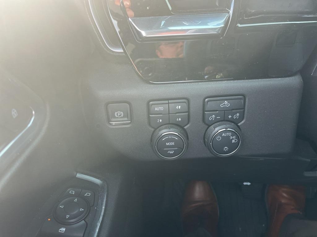 used 2023 Chevrolet Silverado 1500 car, priced at $42,999