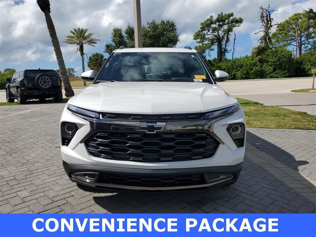 used 2025 Chevrolet TrailBlazer car, priced at $27,799
