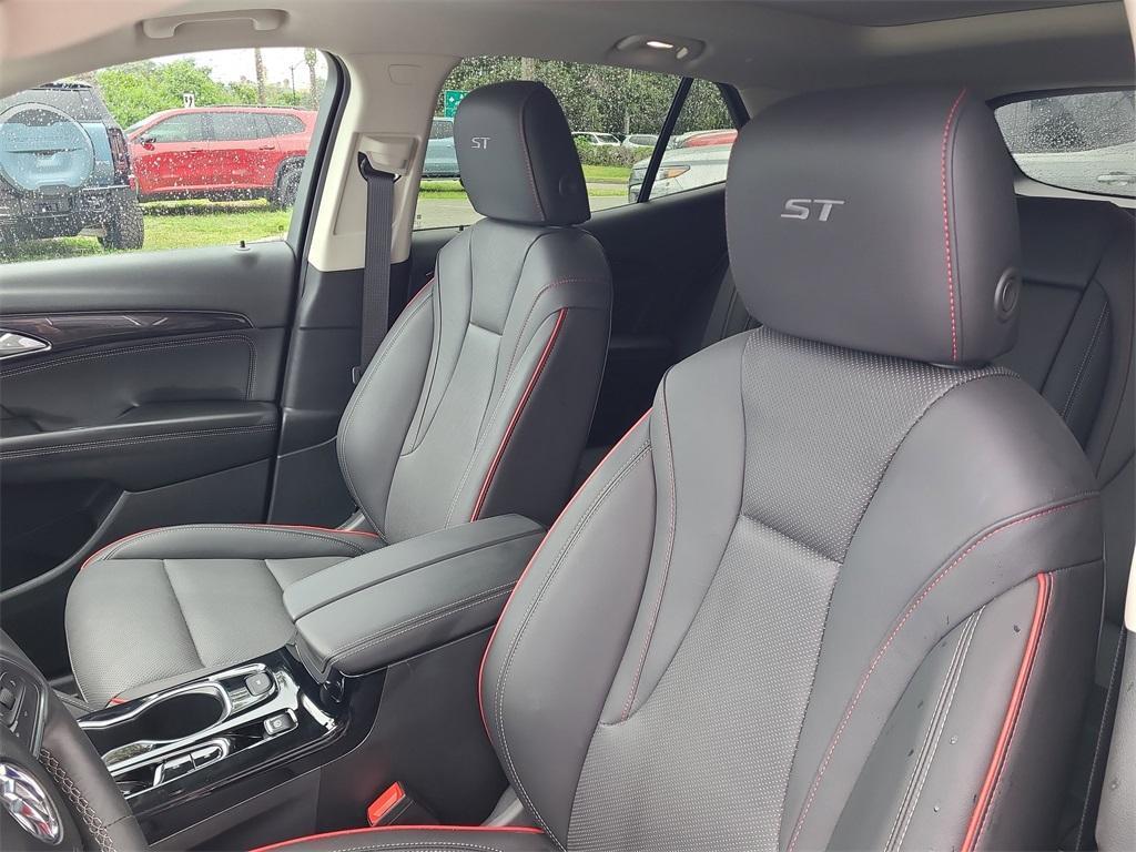 used 2023 Buick Envision car, priced at $29,499