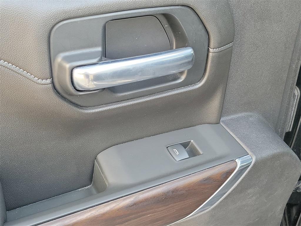 used 2020 GMC Sierra 1500 car, priced at $32,999