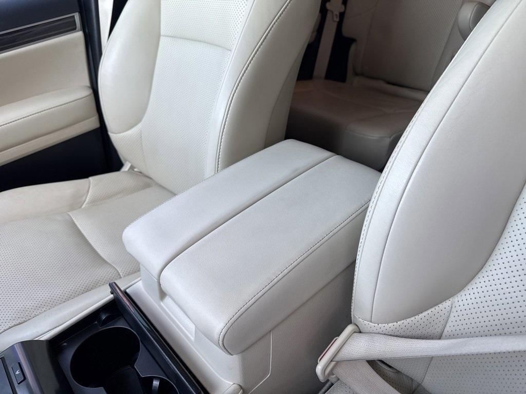 used 2022 Lexus GX 460 car, priced at $48,499