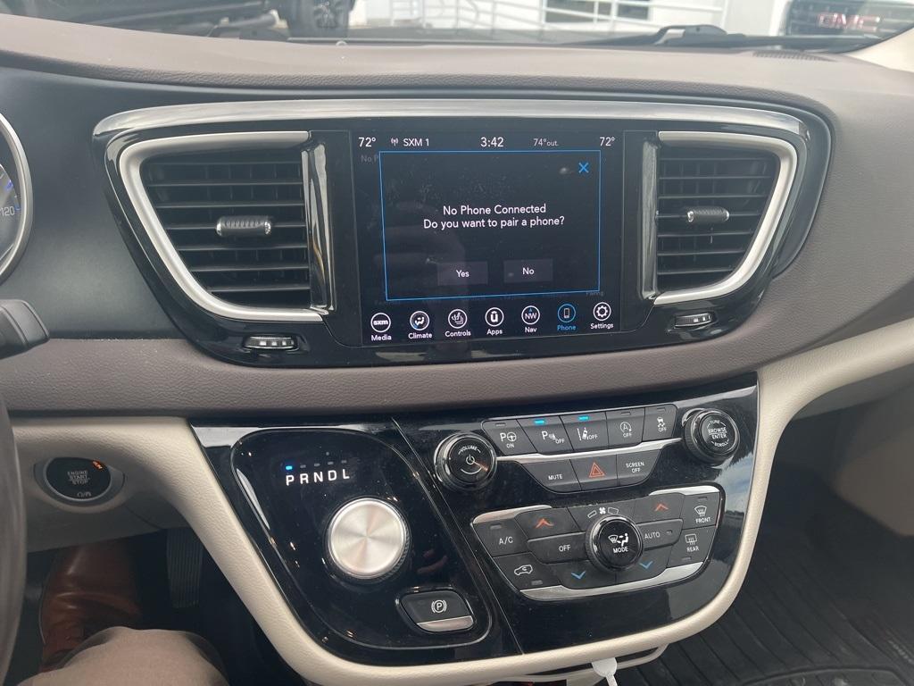 used 2020 Chrysler Pacifica car, priced at $16,999