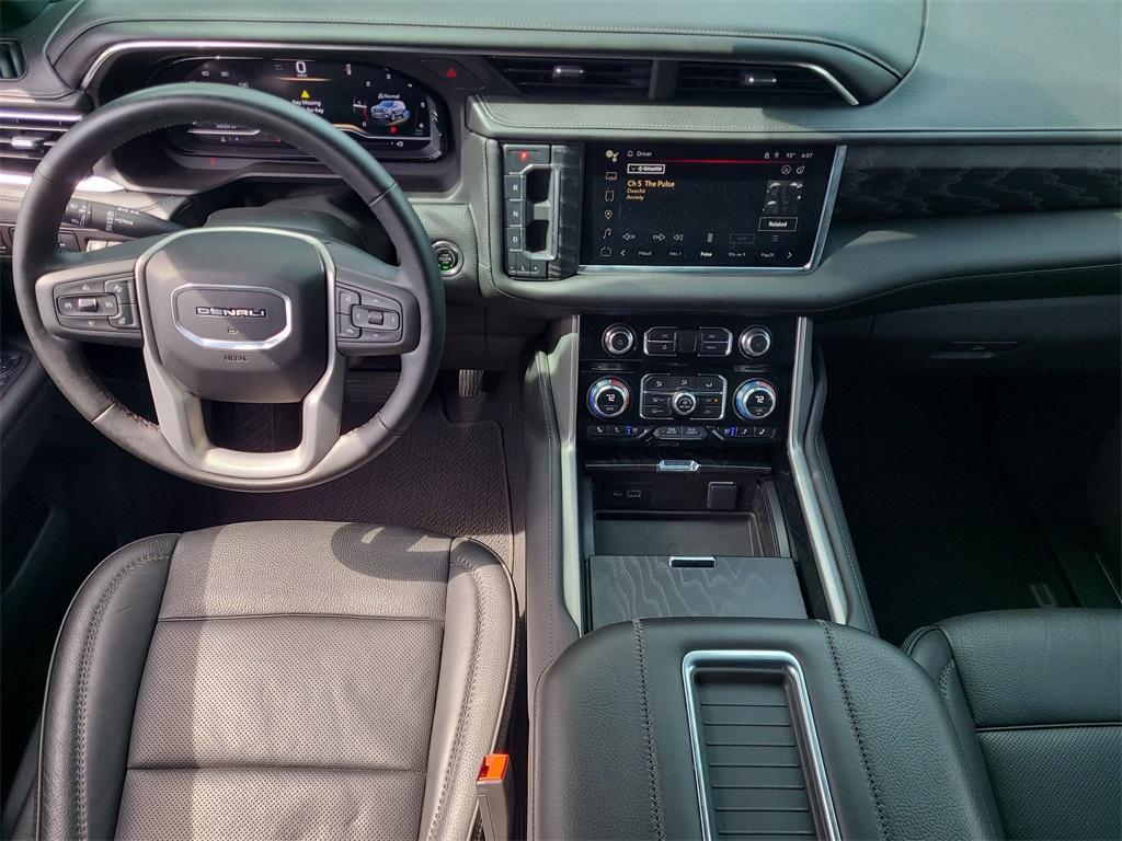 used 2023 GMC Yukon car, priced at $61,999