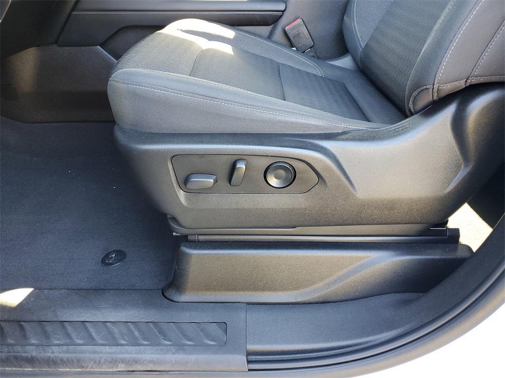 used 2021 GMC Yukon car, priced at $41,499