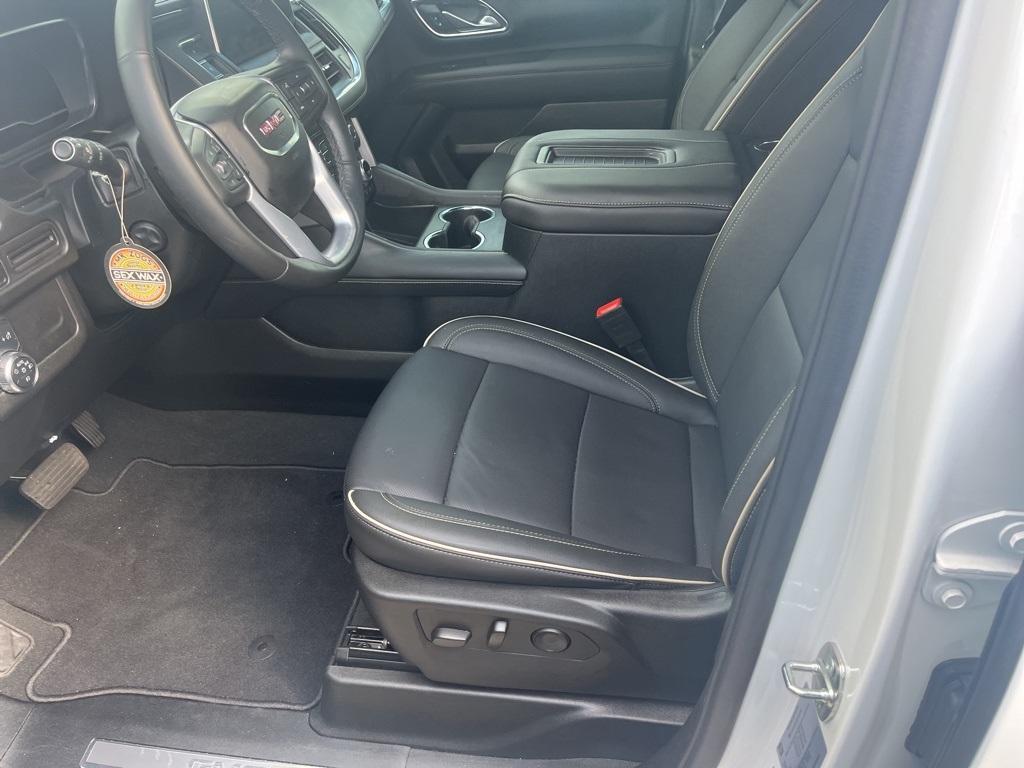 used 2024 GMC Yukon car, priced at $64,999