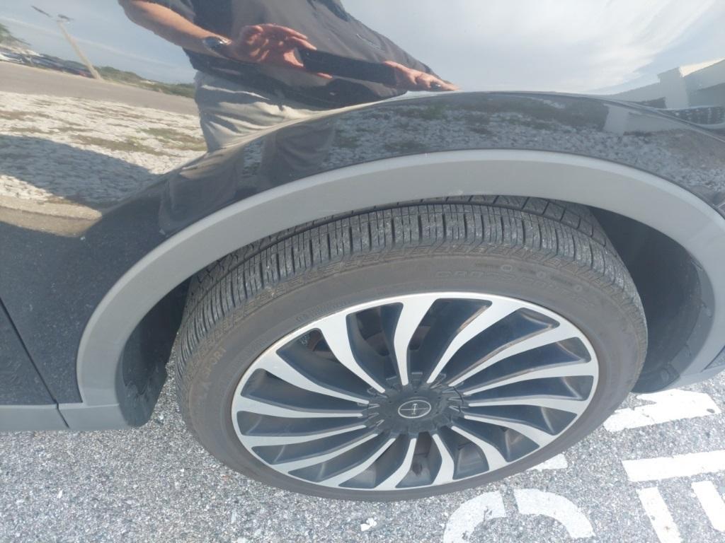 used 2020 Lincoln Nautilus car, priced at $28,999
