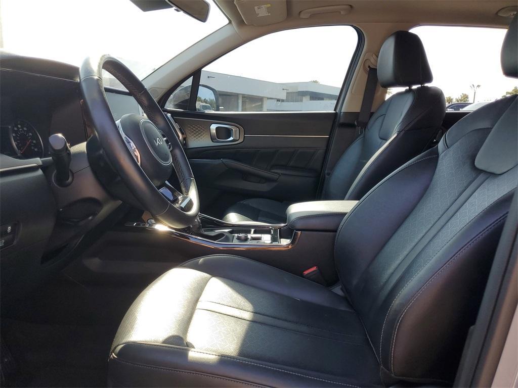 used 2022 Kia Sorento car, priced at $24,899