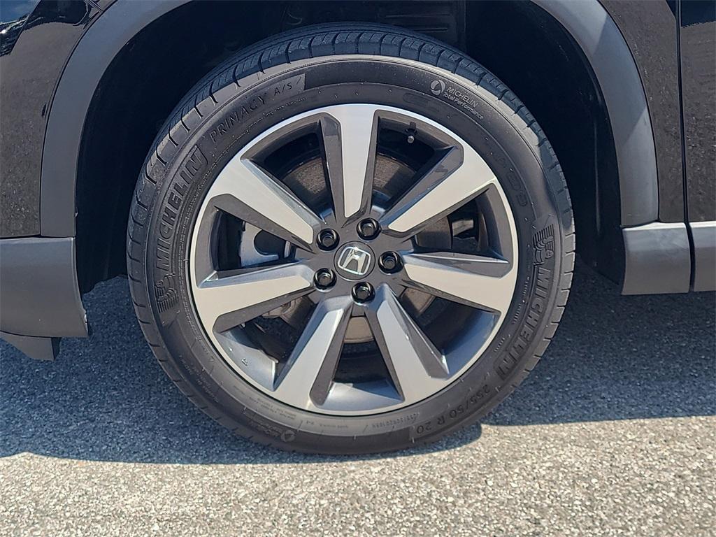 used 2023 Honda Pilot car, priced at $37,899
