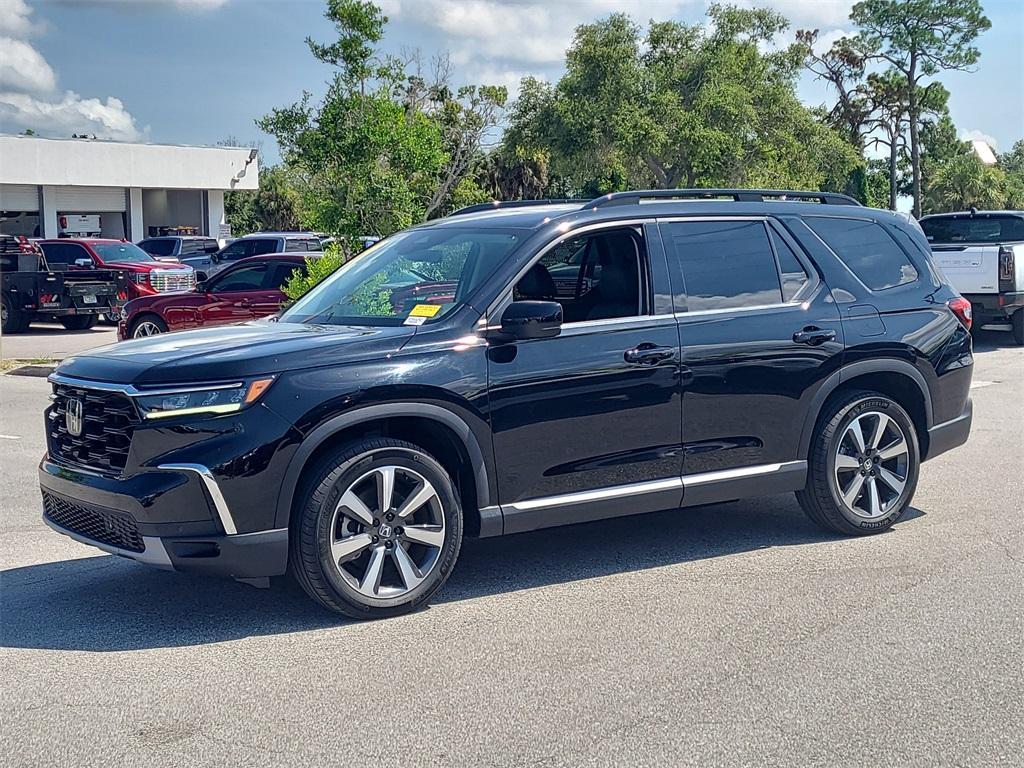 used 2023 Honda Pilot car, priced at $37,899