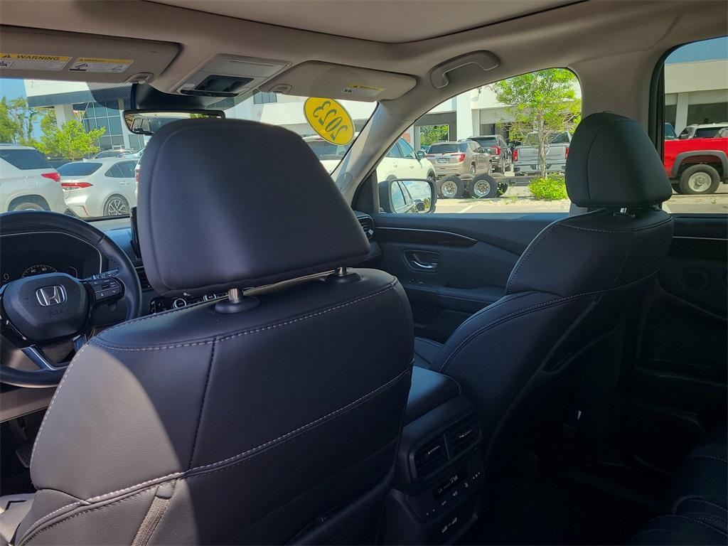 used 2023 Honda Pilot car, priced at $37,899