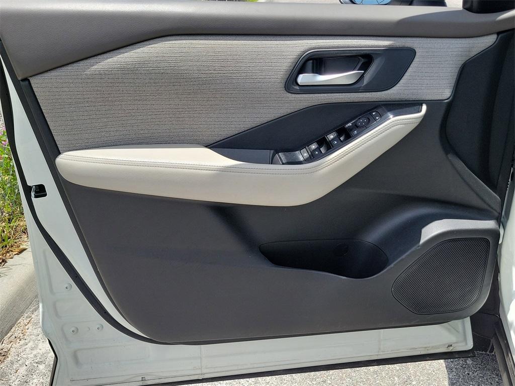used 2023 Nissan Rogue car, priced at $21,999