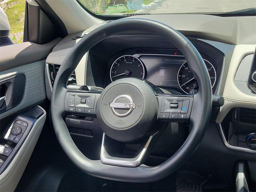 used 2023 Nissan Rogue car, priced at $21,999