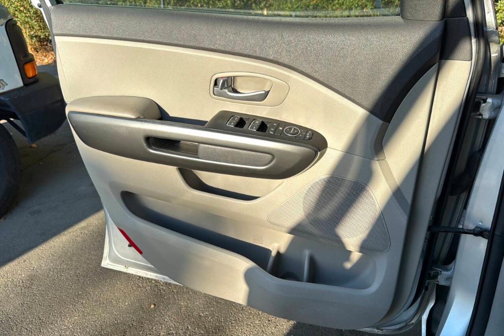 used 2015 Kia Sedona car, priced at $6,995