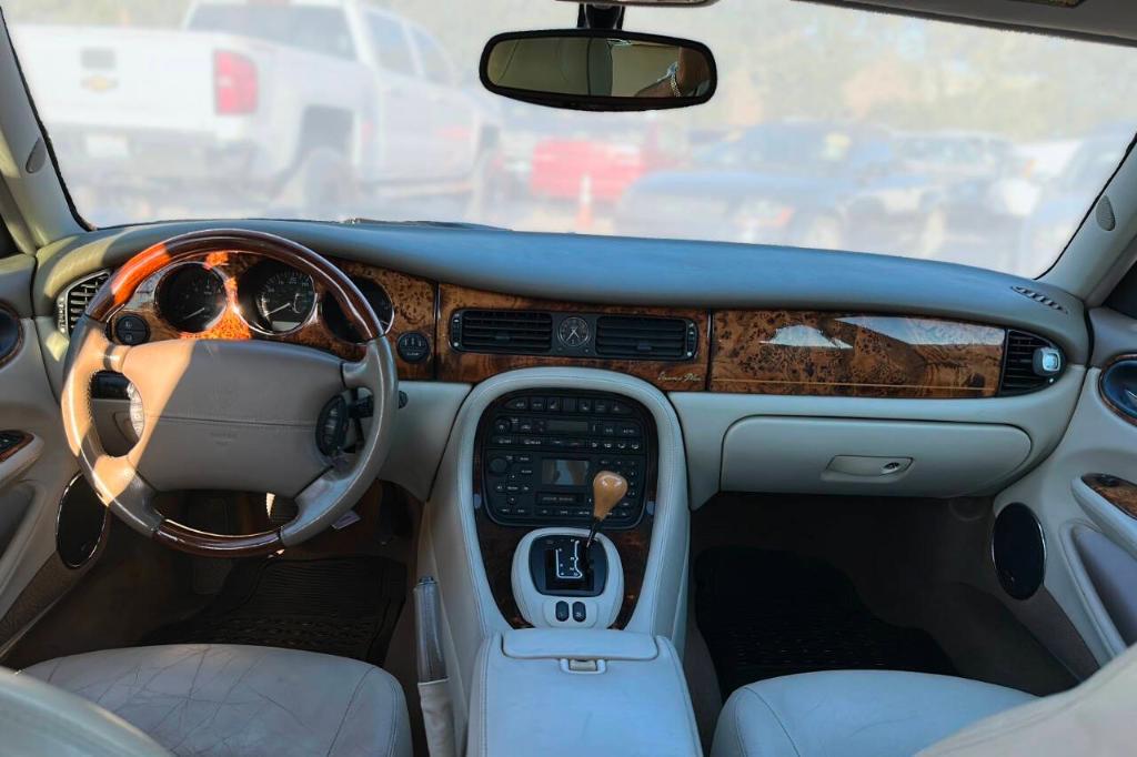 used 2001 Jaguar XJ8 car, priced at $7,995