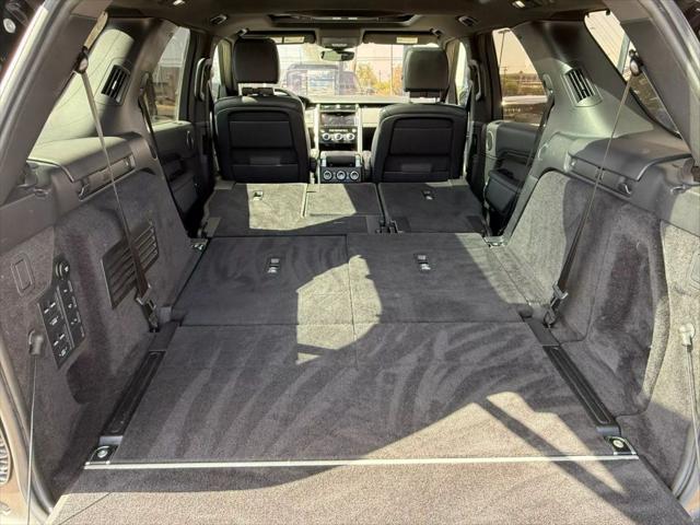 used 2019 Land Rover Discovery car, priced at $24,990