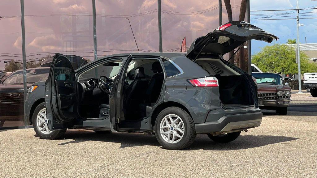 used 2021 Ford Edge car, priced at $17,990