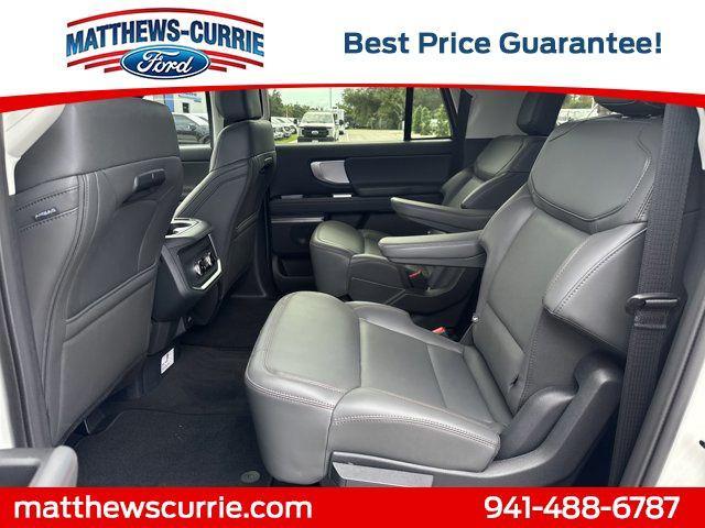 new 2025 Ford Expedition Max car