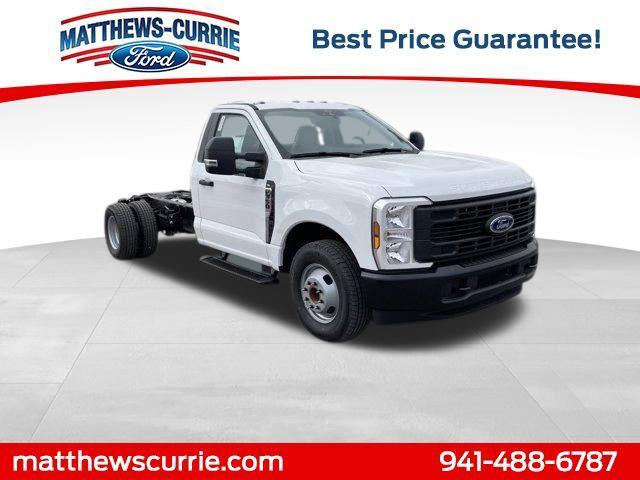 new 2025 Ford F-350 car, priced at $52,997