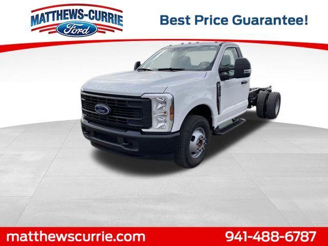 new 2025 Ford F-350 car, priced at $52,997