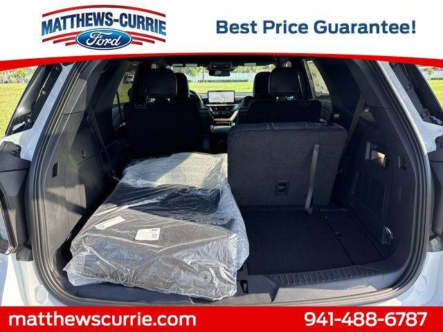 new 2025 Ford Explorer car, priced at $45,300