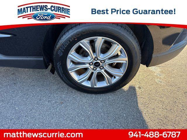 used 2024 Ford Edge car, priced at $29,356