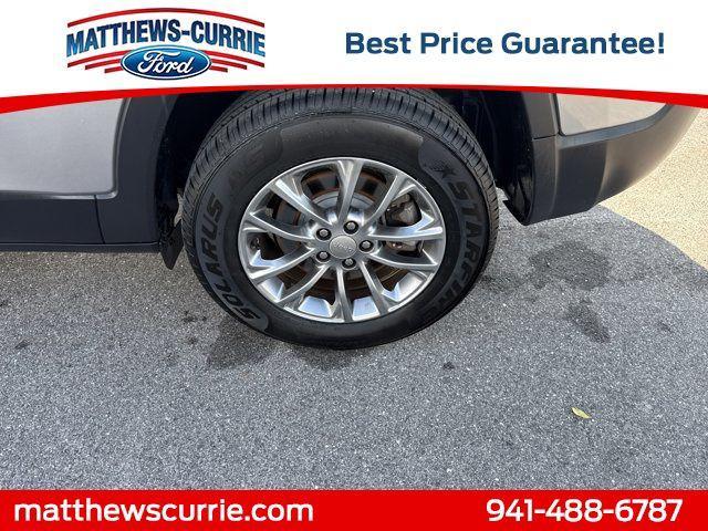 used 2020 Jeep Cherokee car, priced at $12,293