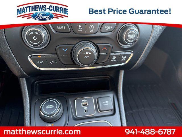 used 2020 Jeep Cherokee car, priced at $12,293