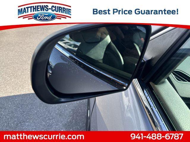 used 2020 Jeep Cherokee car, priced at $12,293