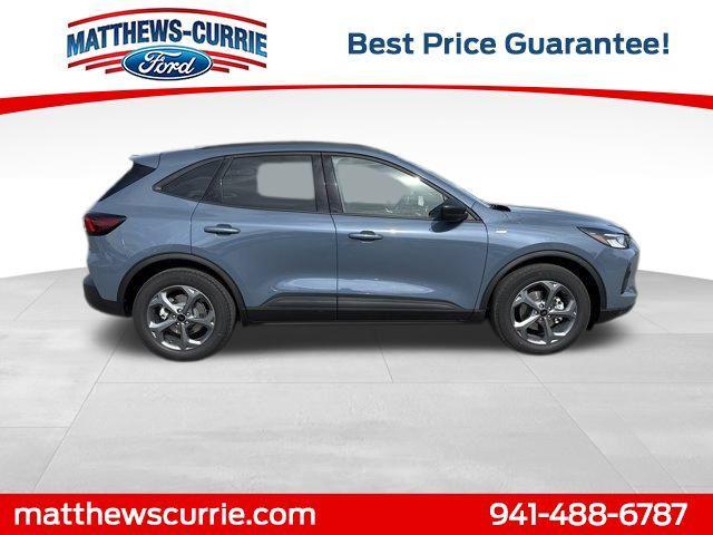 new 2025 Ford Escape car, priced at $31,000