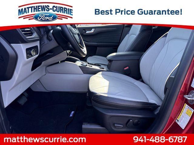 new 2025 Ford Escape car, priced at $32,995