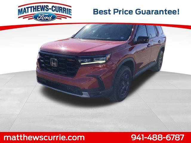 used 2023 Honda Pilot car, priced at $40,998