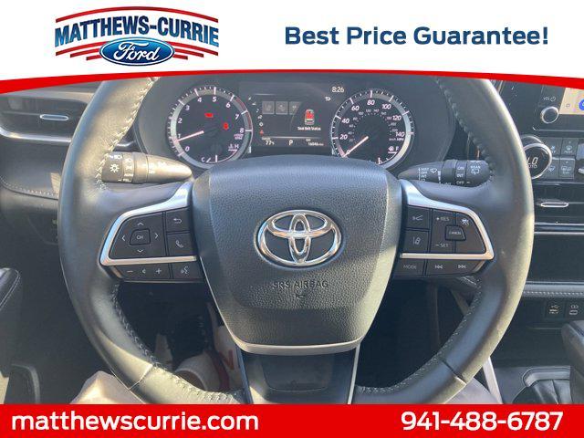 used 2023 Toyota Highlander car, priced at $30,697