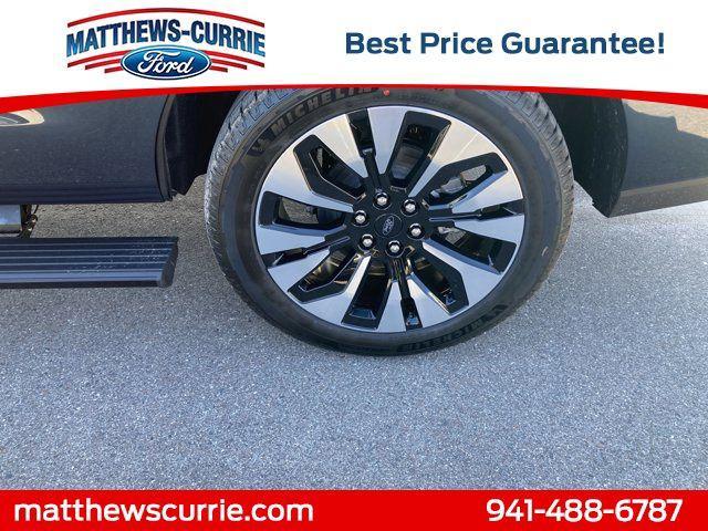 new 2025 Ford Expedition car, priced at $77,040